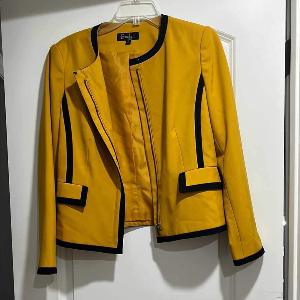 90’s Elegant Gold and Black Women's Jacket